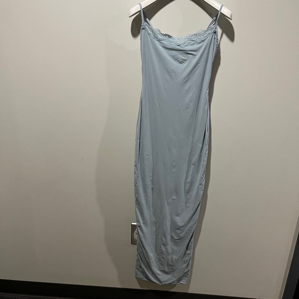 Skims Slip Dress / Lounge Dress – Light Blue – Women’s Small
